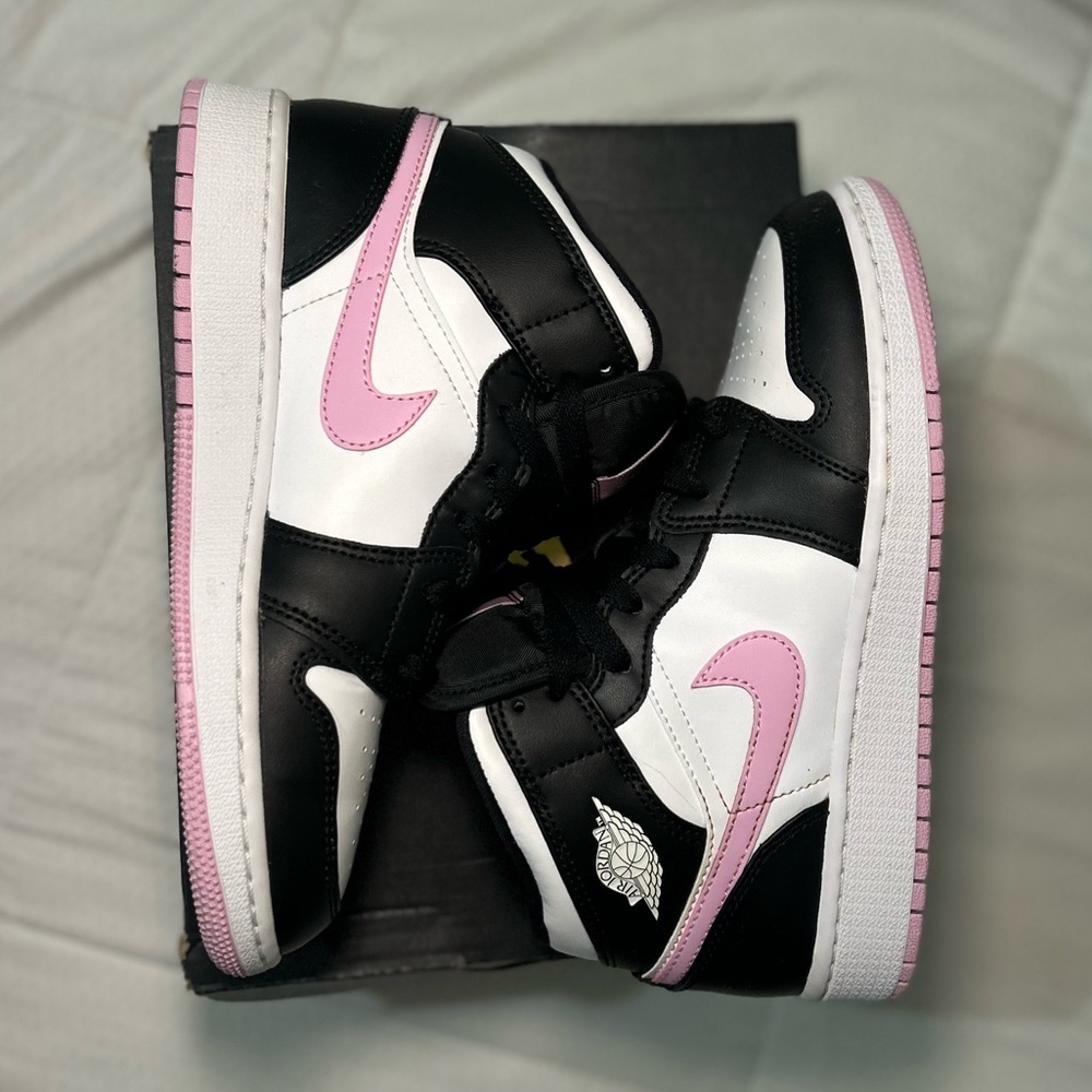 Air Jordan 1 Mid GS White Light Arctic Pink - Picture 9 of 9